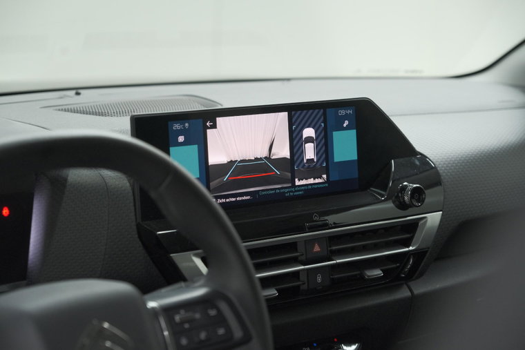 Vehicle Image 37