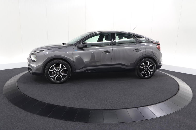 Vehicle Image 38