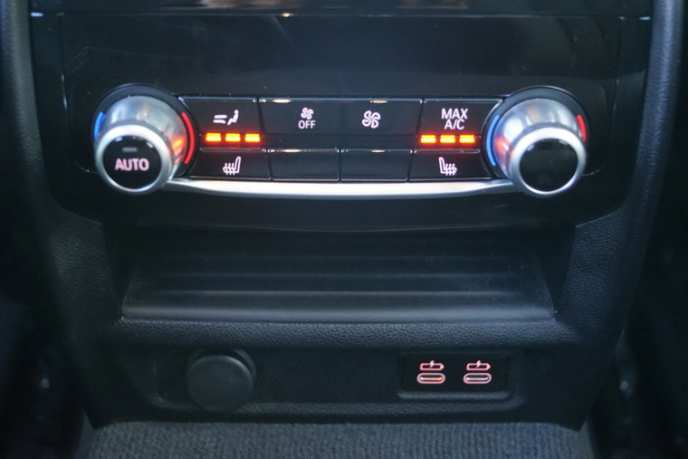Vehicle Image 42