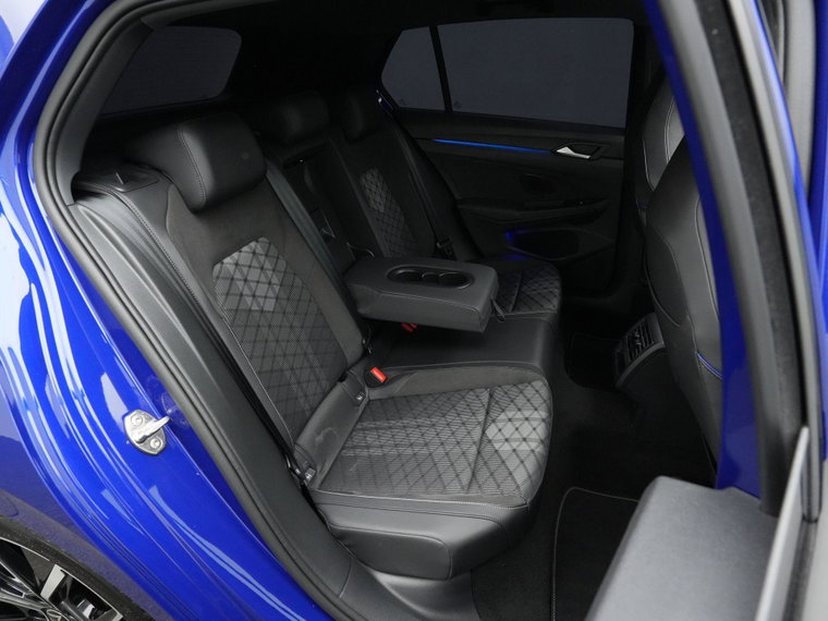 Vehicle Image 36