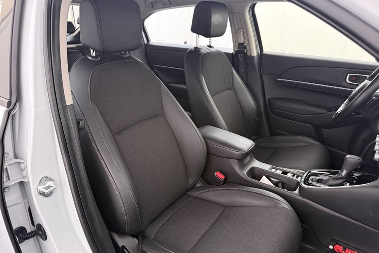 Vehicle Image 15