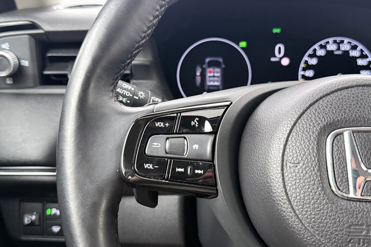 Vehicle Image 20