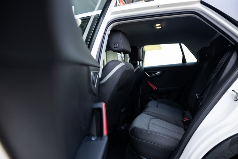 Vehicle Image 15