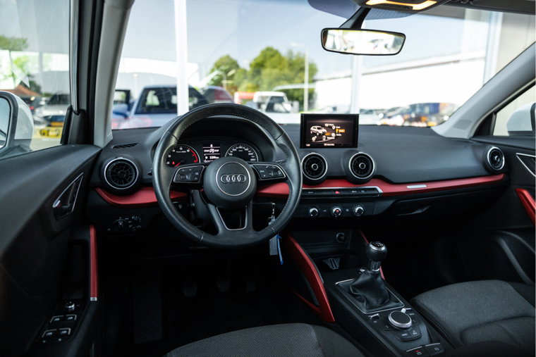Vehicle Image 21