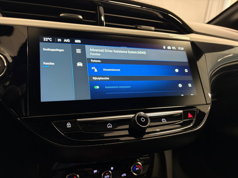 Vehicle Image 35