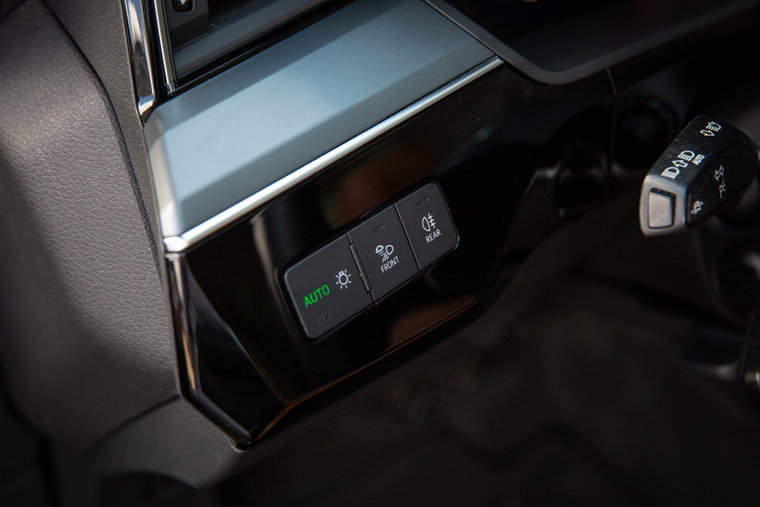 Vehicle Image 30