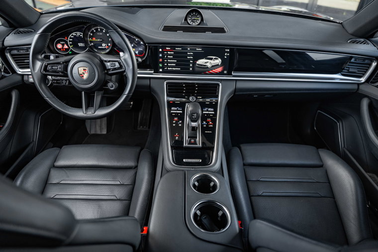 Vehicle Image 9