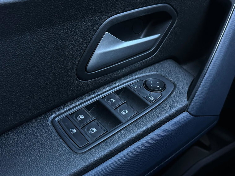 Vehicle Image 27