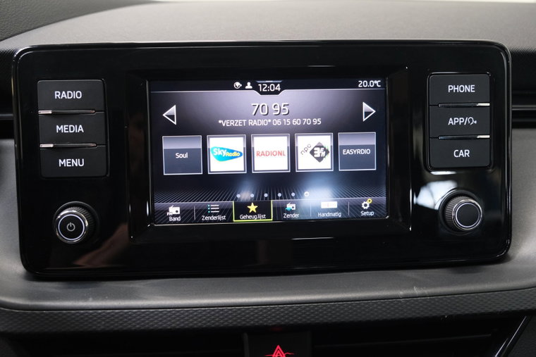 Vehicle Image 15