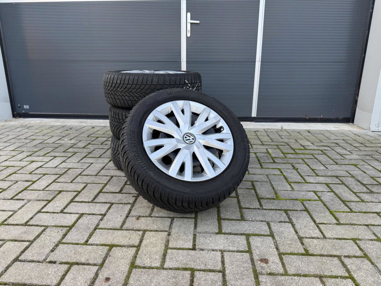 Vehicle Image 26