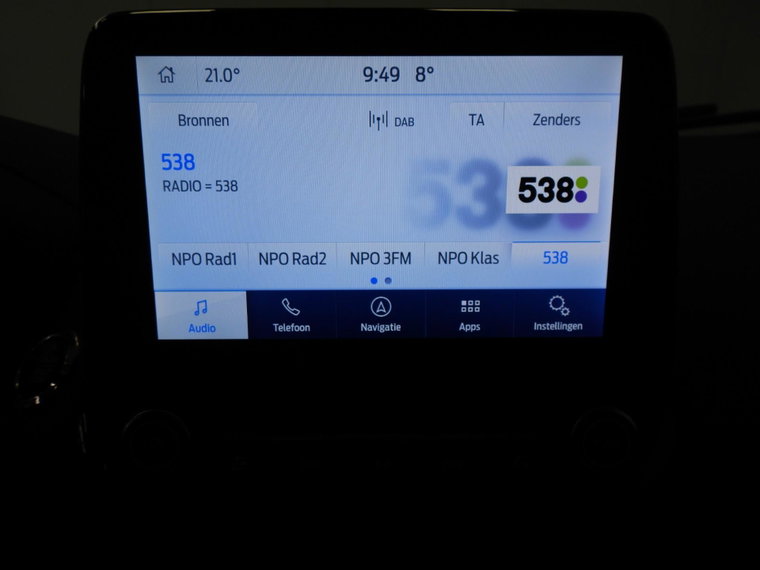 Vehicle Image 9