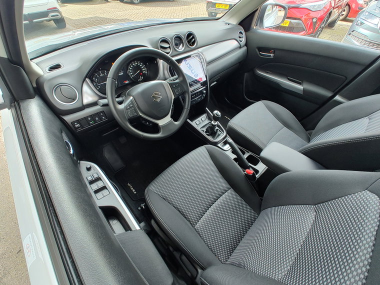 Vehicle Image 13
