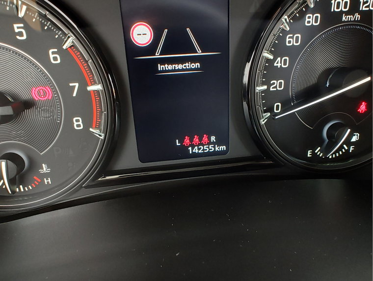 Vehicle Image 14