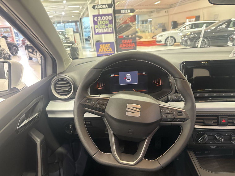 Vehicle Image 15