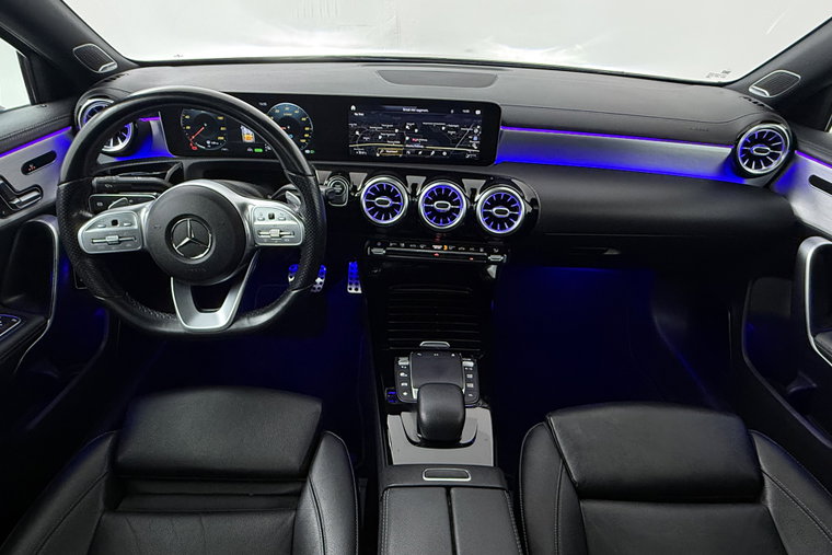 Vehicle Image 30