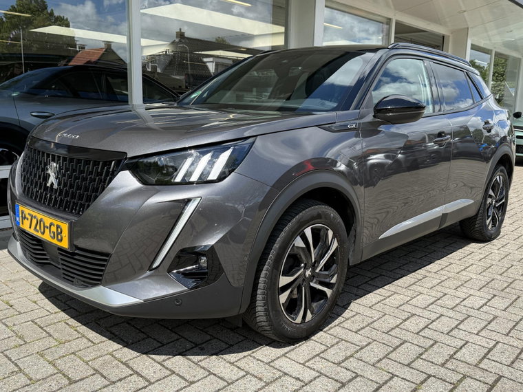 Vehicle Image 8