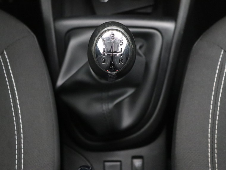 Vehicle Image 23