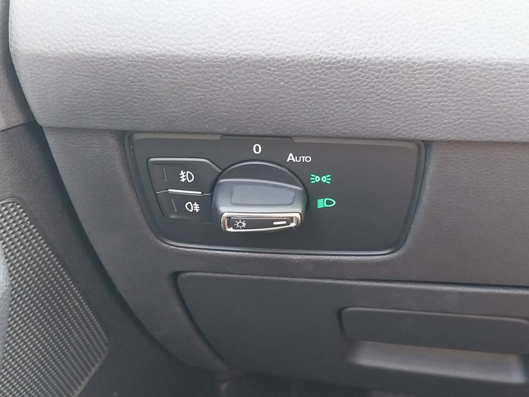 Vehicle Image 34
