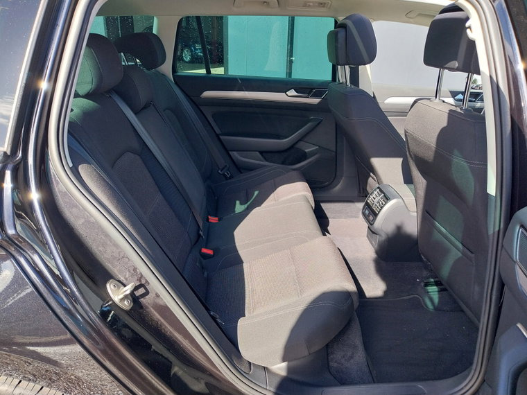 Vehicle Image 38