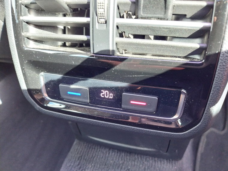 Vehicle Image 39