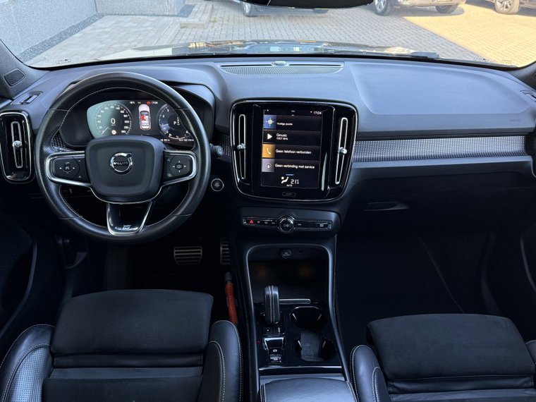 Vehicle Image 18