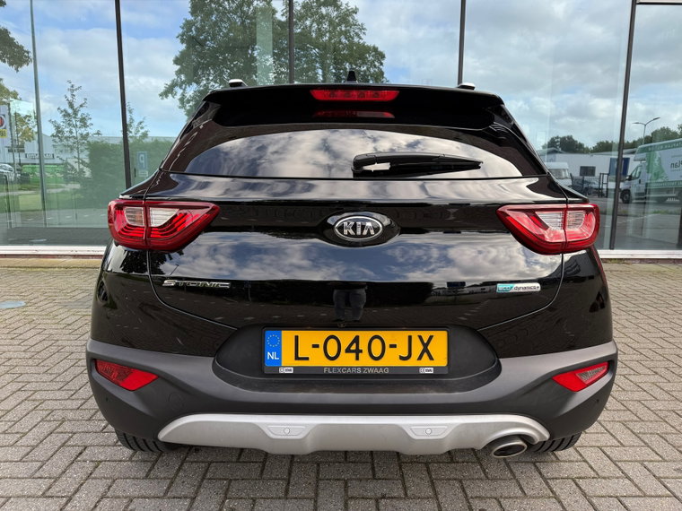 Vehicle Image 23