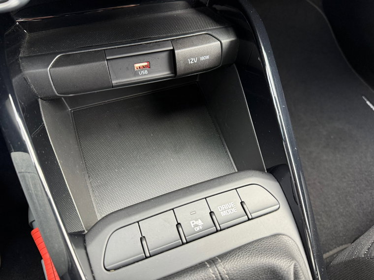 Vehicle Image 33