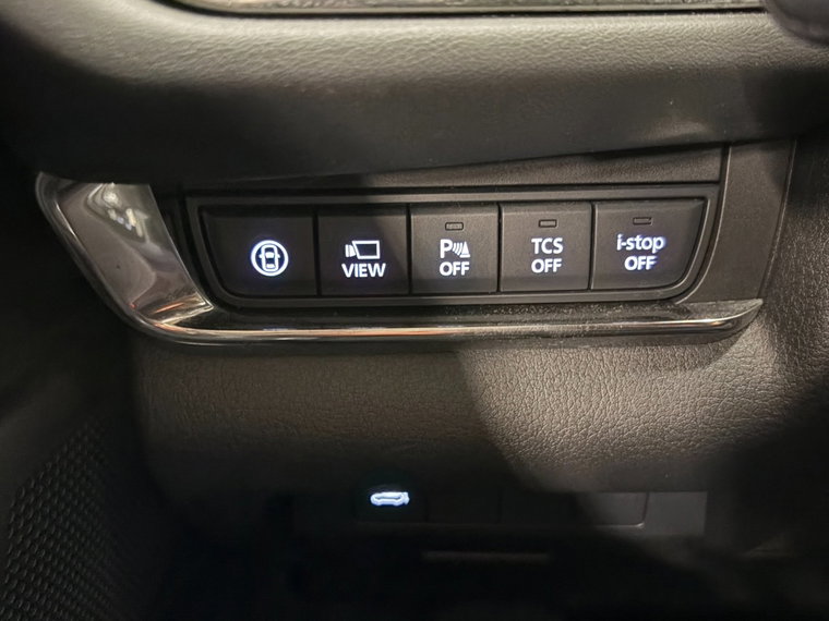 Vehicle Image 17