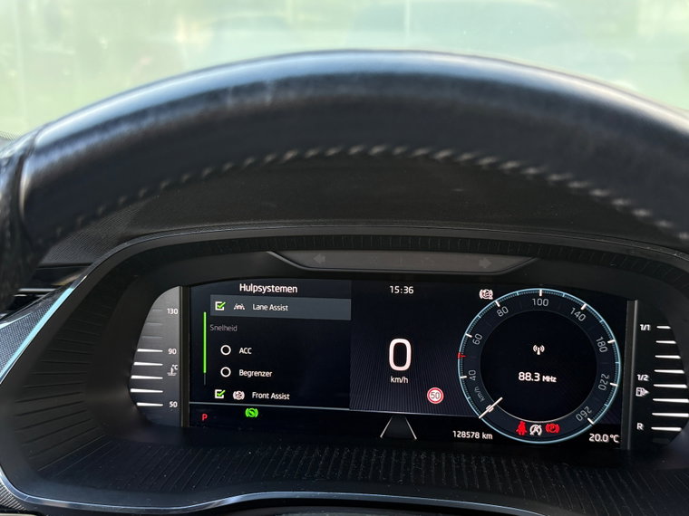Vehicle Image 20