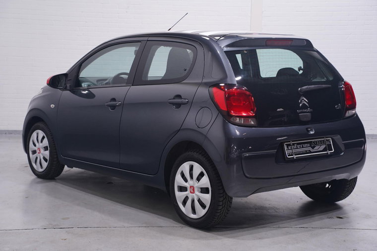 Vehicle Image 12