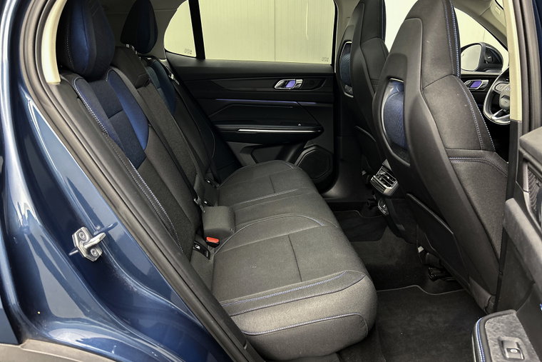 Vehicle Image 26