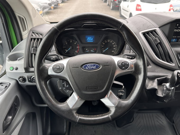 Vehicle Image 17
