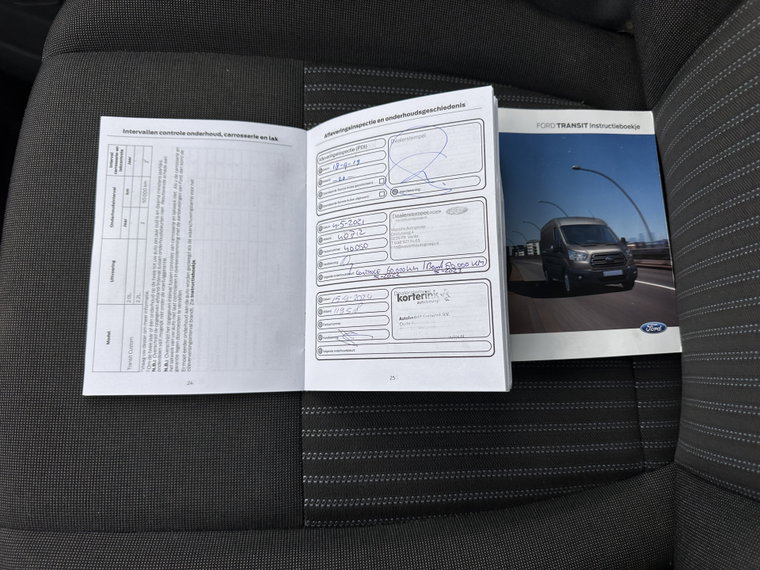 Vehicle Image 25