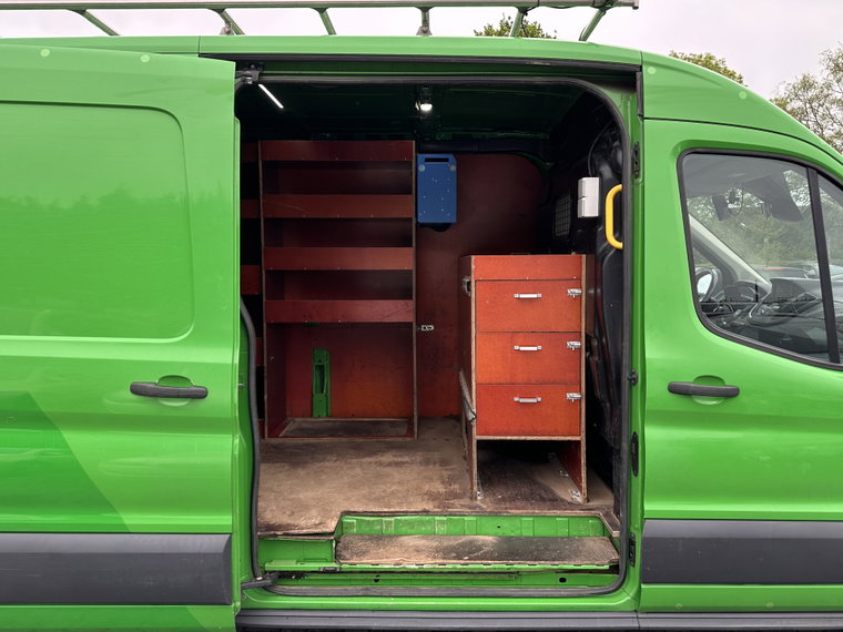 Vehicle Image 10