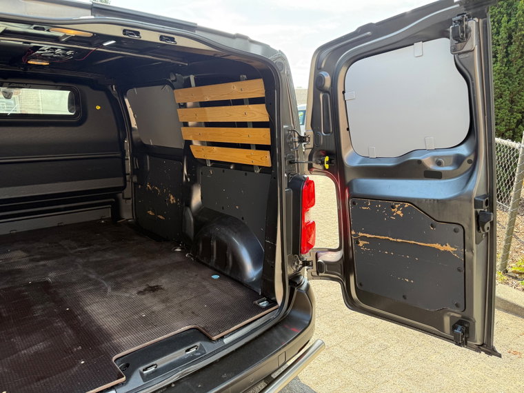 Vehicle Image 22