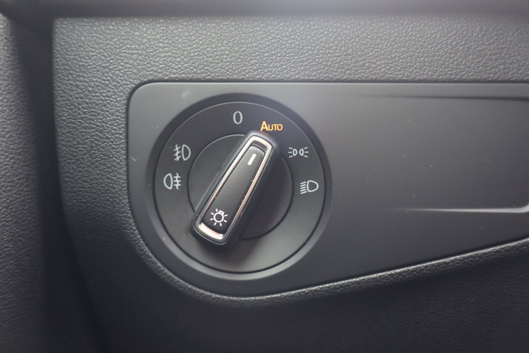 Vehicle Image 28