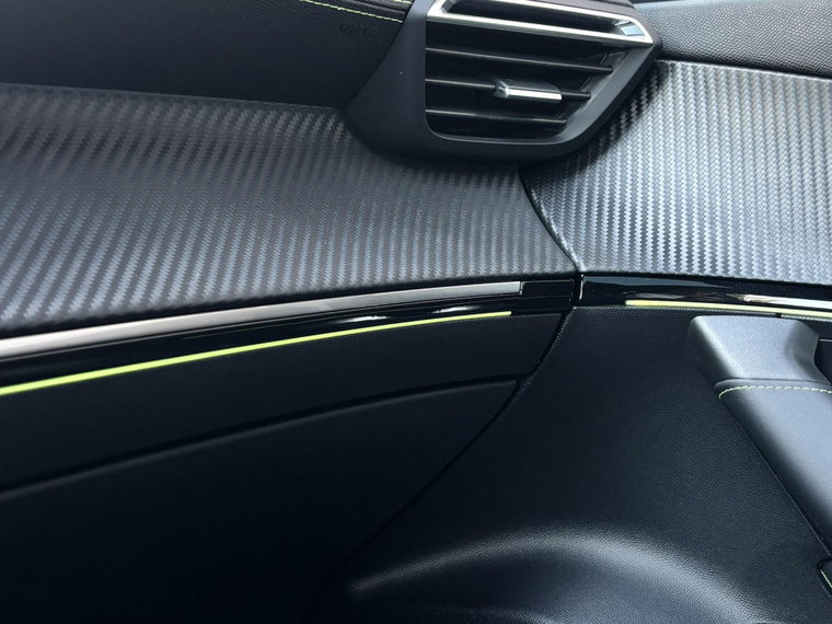 Vehicle Image 42