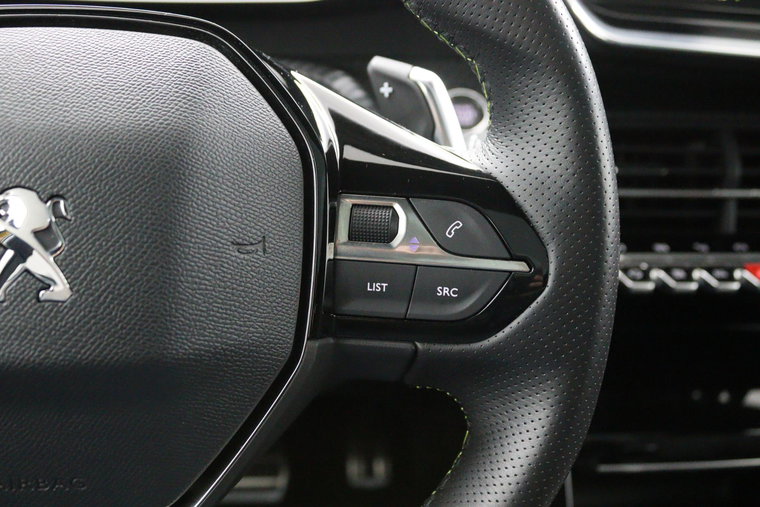 Vehicle Image 24