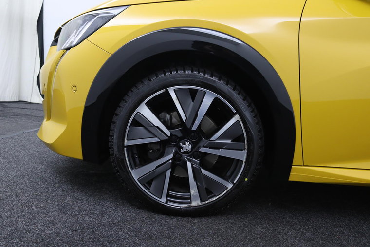 Vehicle Image 35