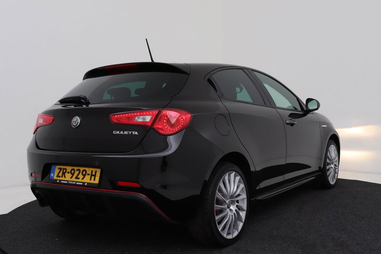 Vehicle Image 40