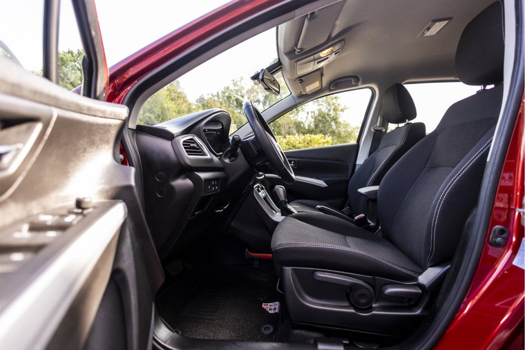 Vehicle Image 21