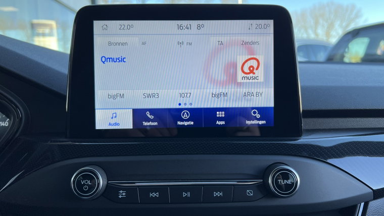 Vehicle Image 18