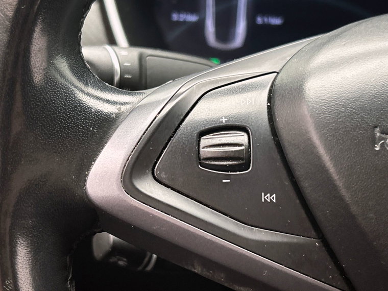 Vehicle Image 35