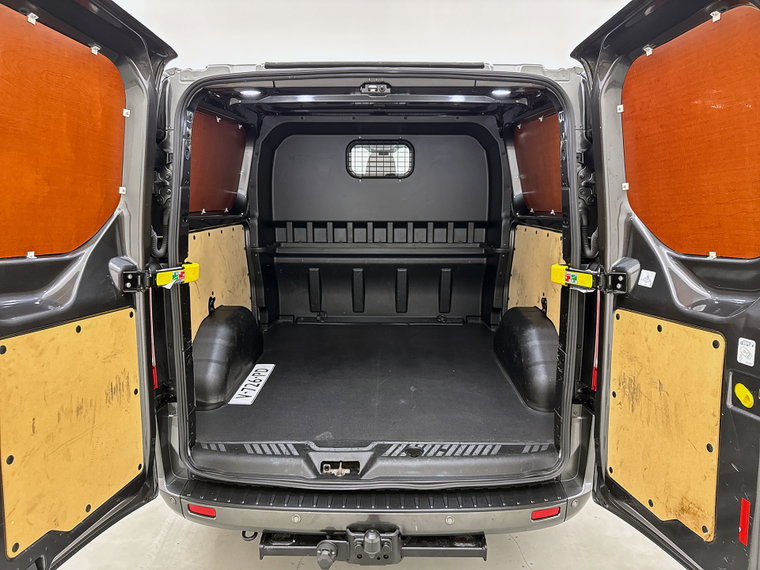 Vehicle Image 19