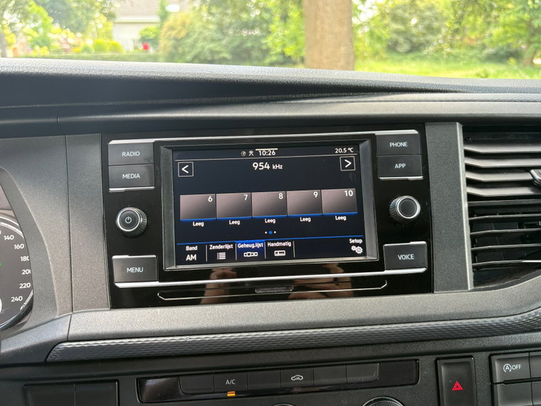 Vehicle Image 27