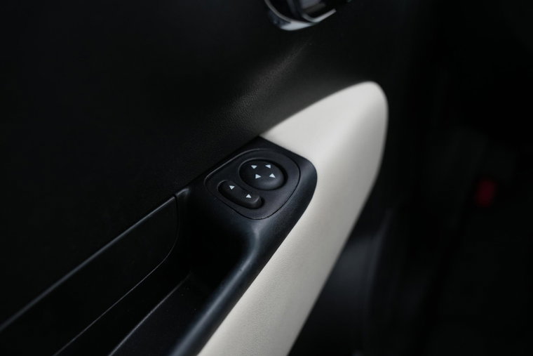 Vehicle Image 39