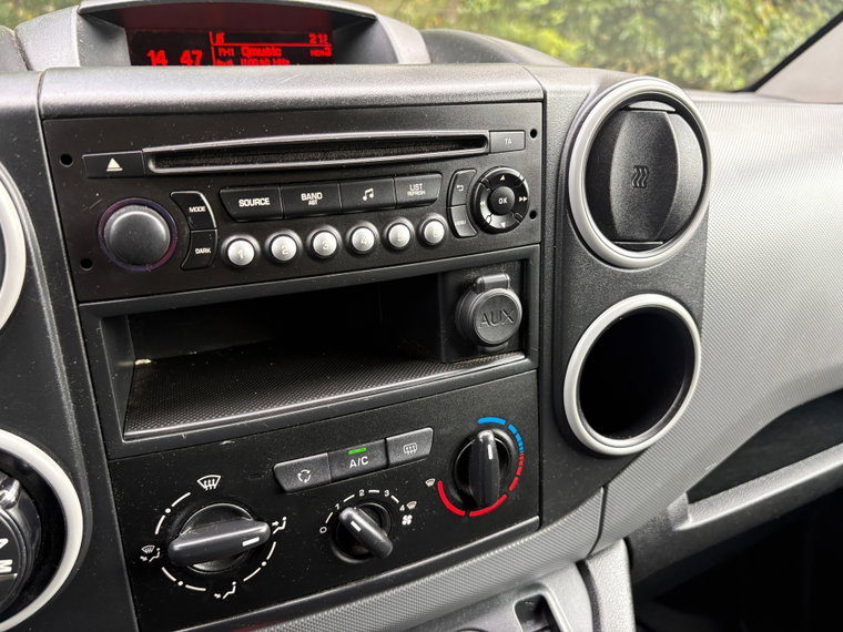 Vehicle Image 15