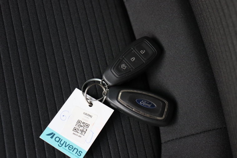 Vehicle Image 31