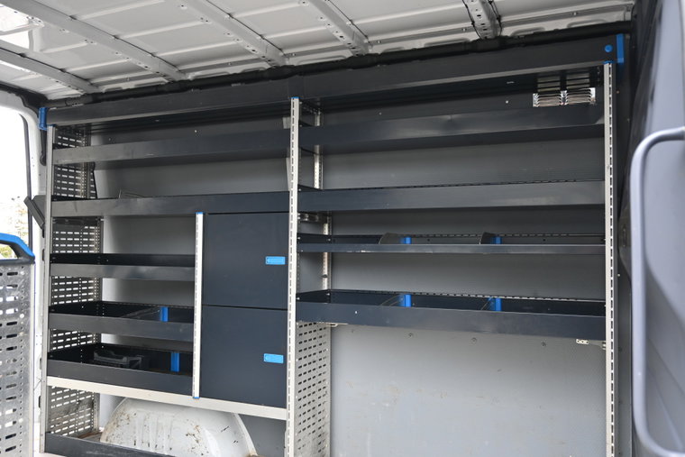 Vehicle Image 13