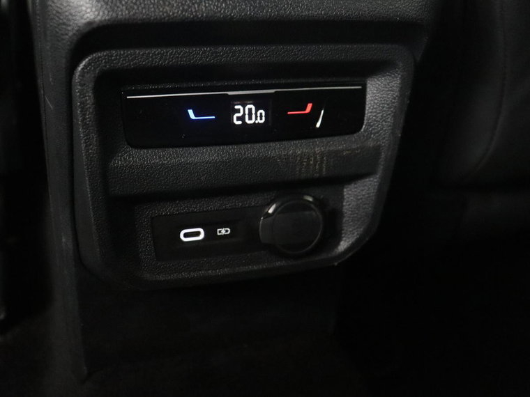 Vehicle Image 37